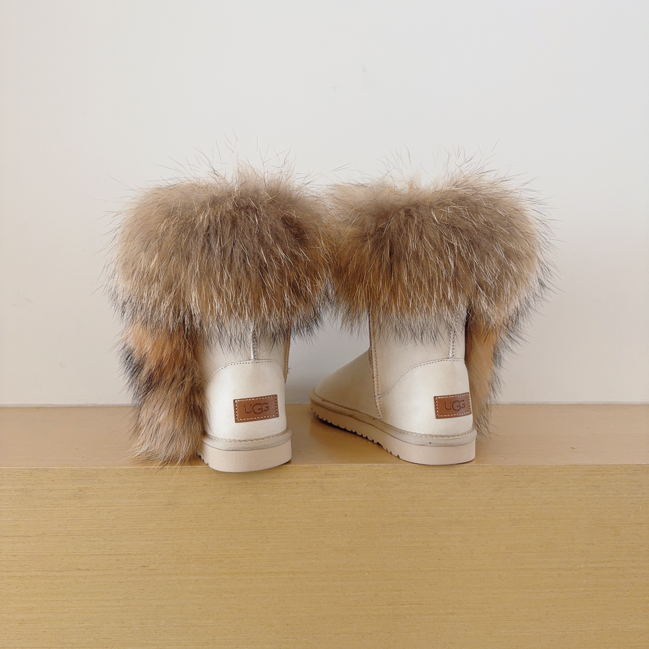5825 Genuine Fur Trim Mid-Calf Boots