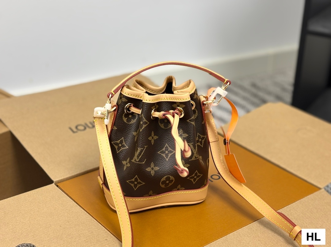 Louis Vuitton Bucket Bag