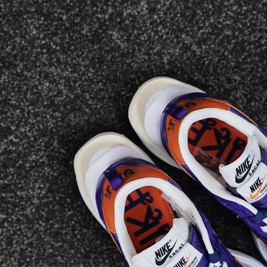 Nike x sacai Sneakers detail 1