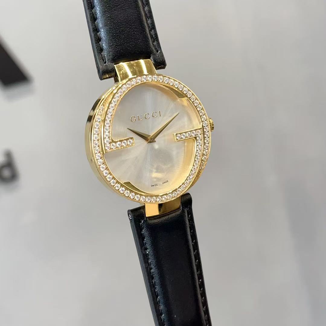GUCCI Double G watch