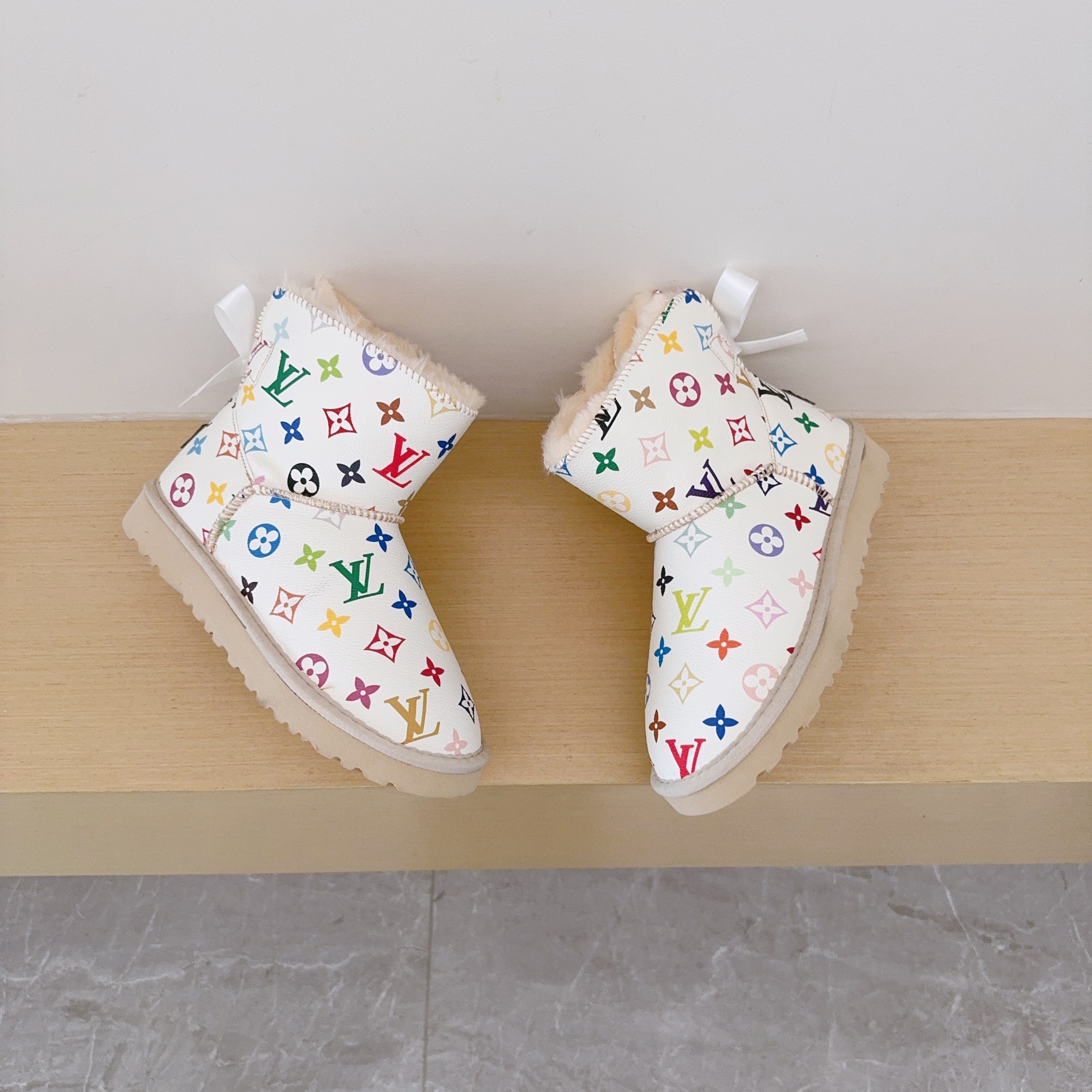 UGG Kids Collaboration Single Ribbon
