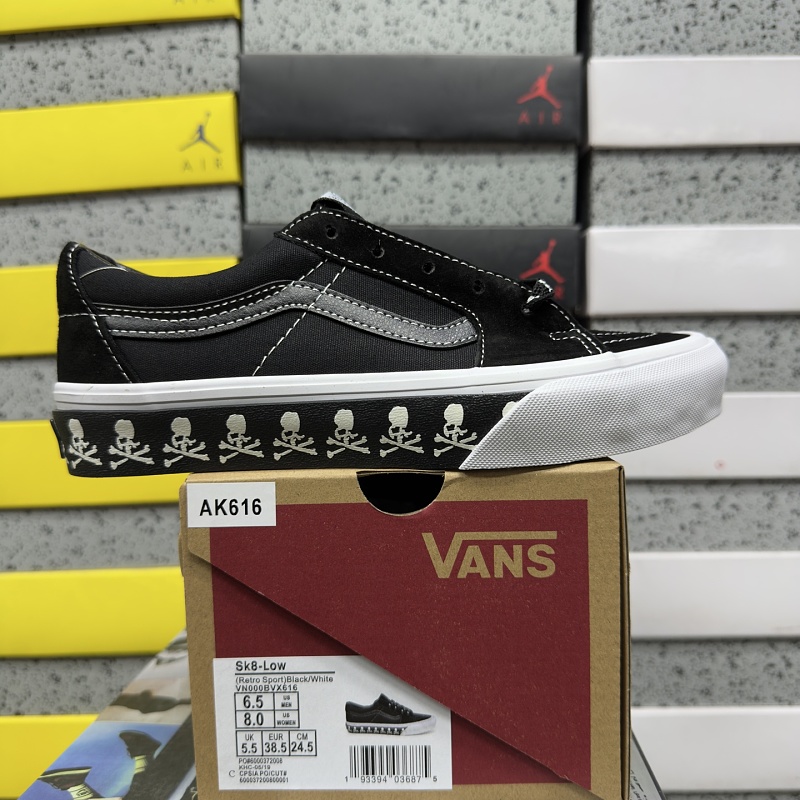Vans Skool Black Logo Low Top