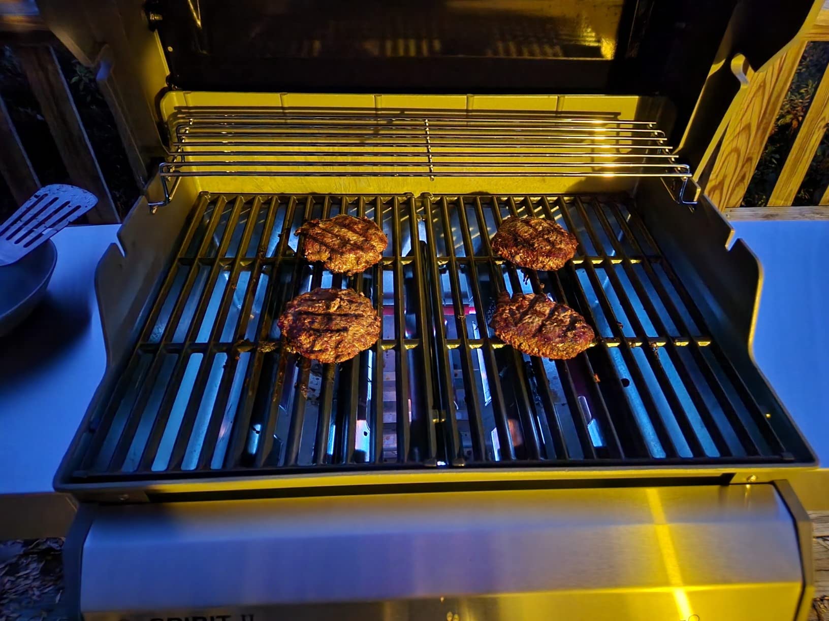 Weber Spirit II E-310 3-Burner Liquid Propane Grill