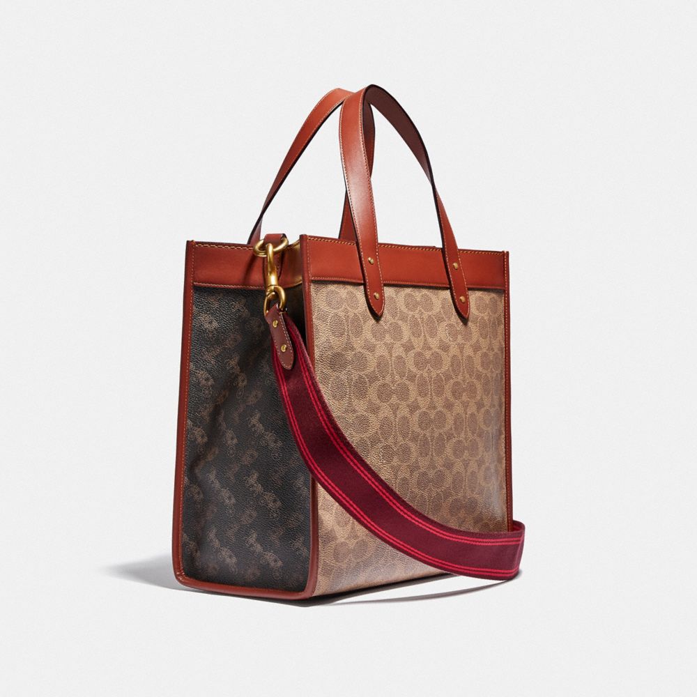 COAthtCH Classic handbags