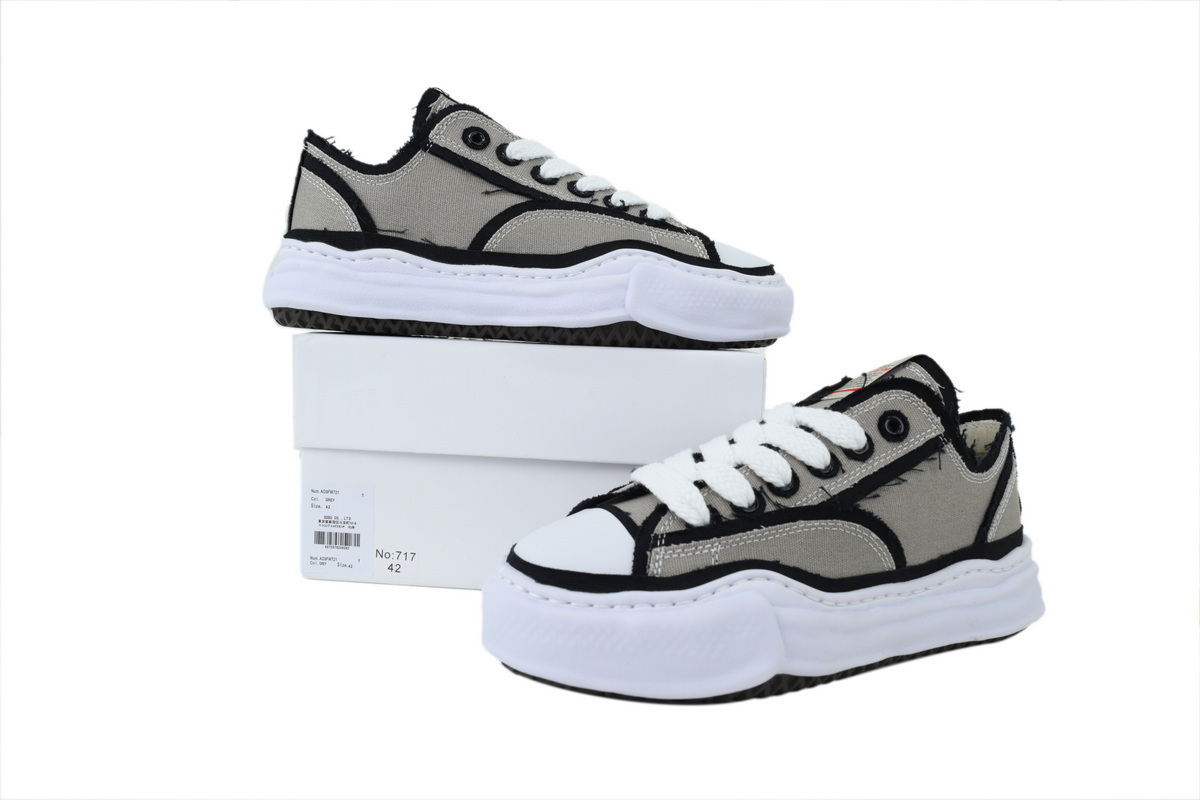 Mihara Yasuhiro Grey NO.717