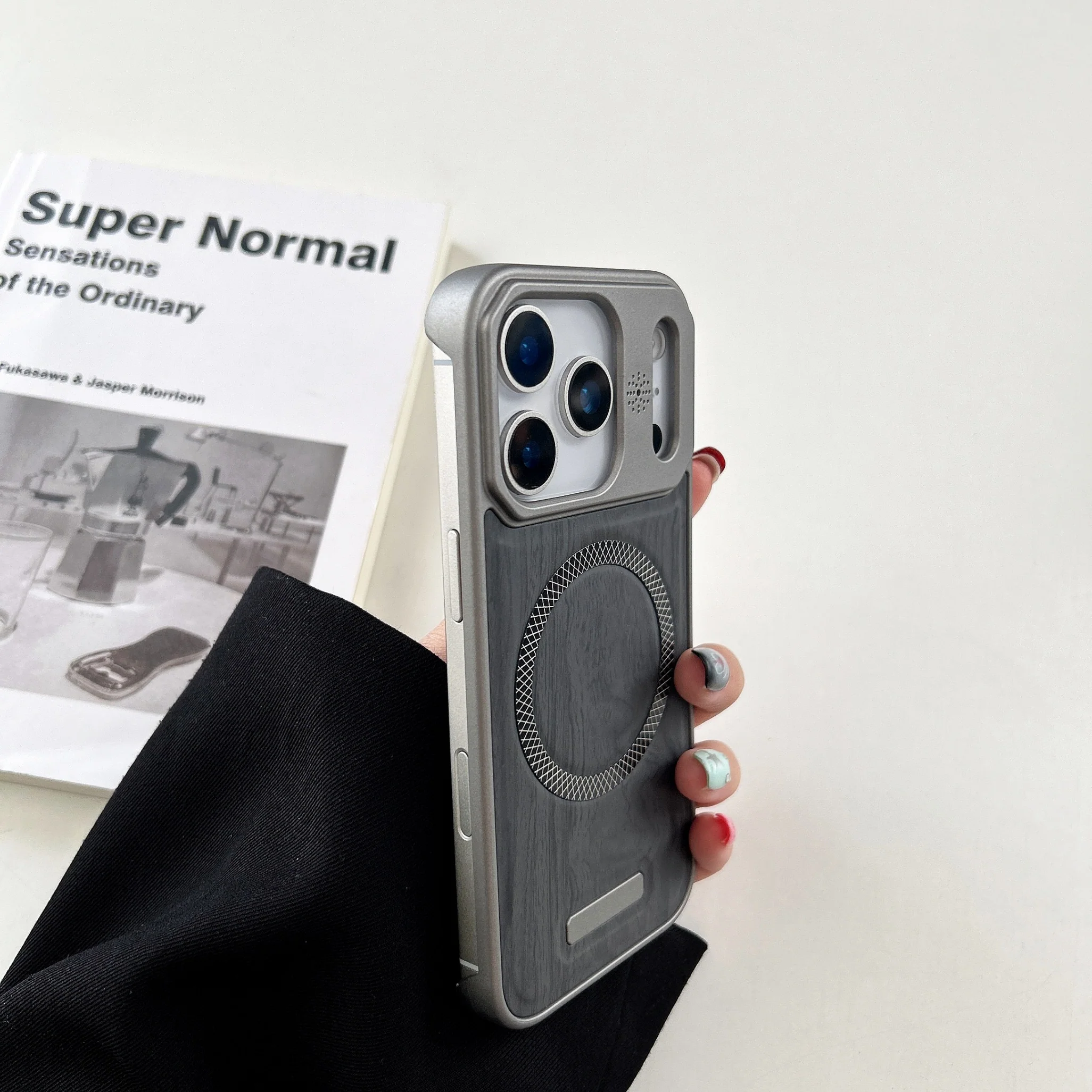iPhone 17 Pro Max Protective Case Magnetic - back view