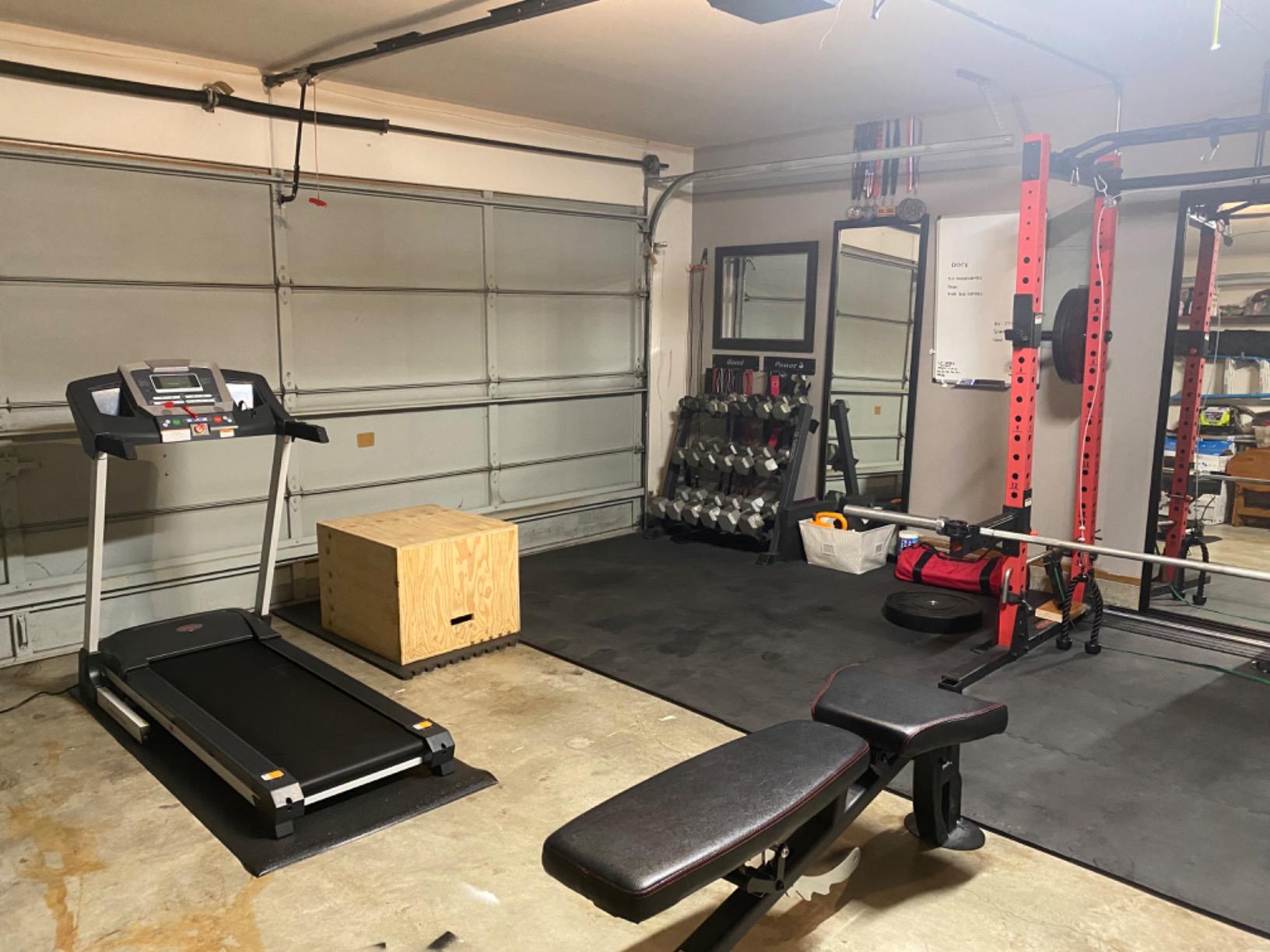Smart Treadmill with Auto Incline
