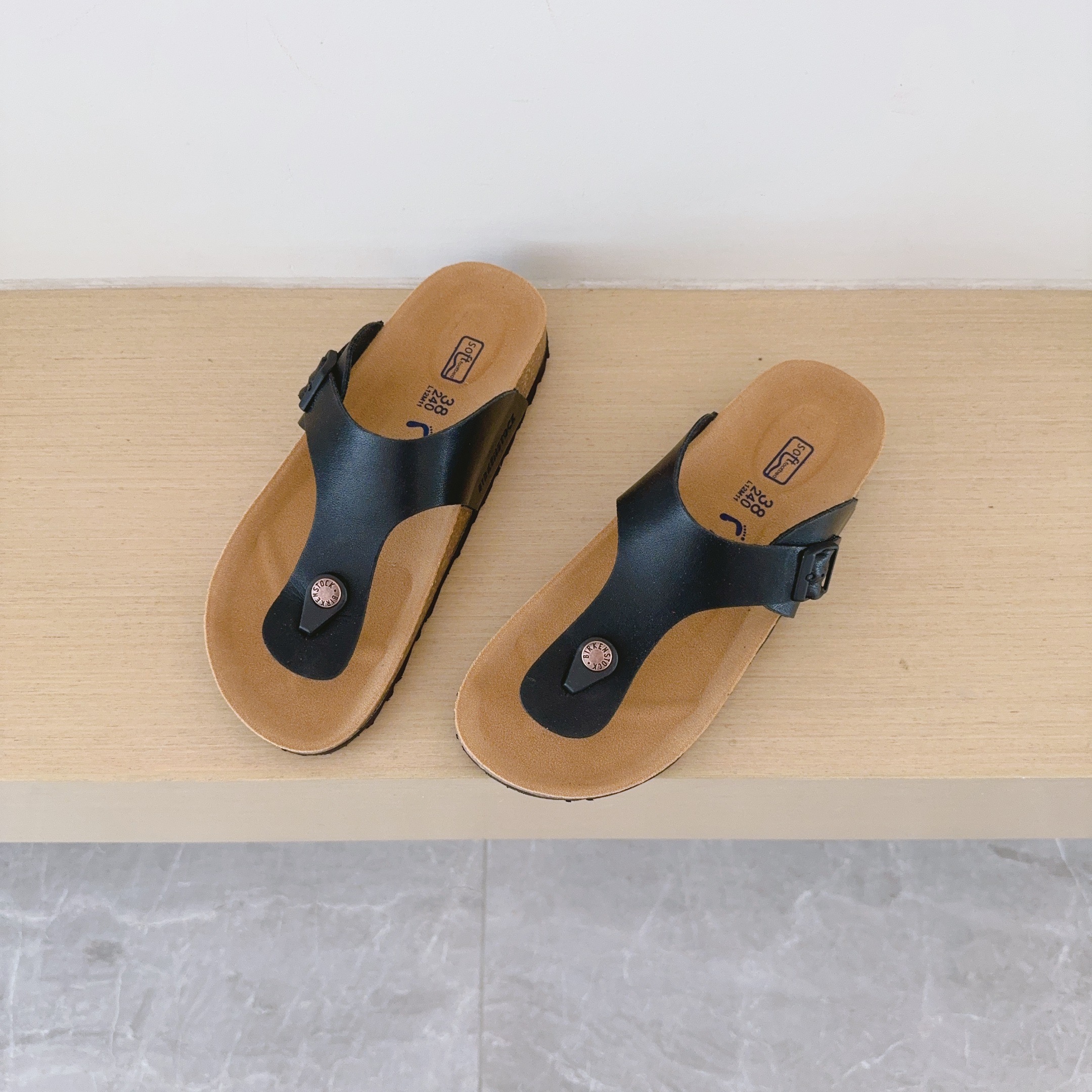 UGG Footwear Style 050