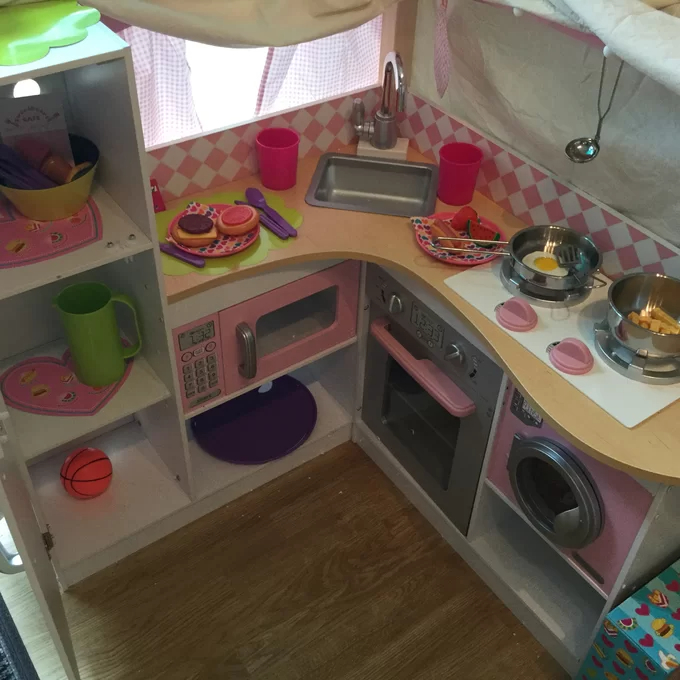 Grand Gourmet Corner Kitchen Set