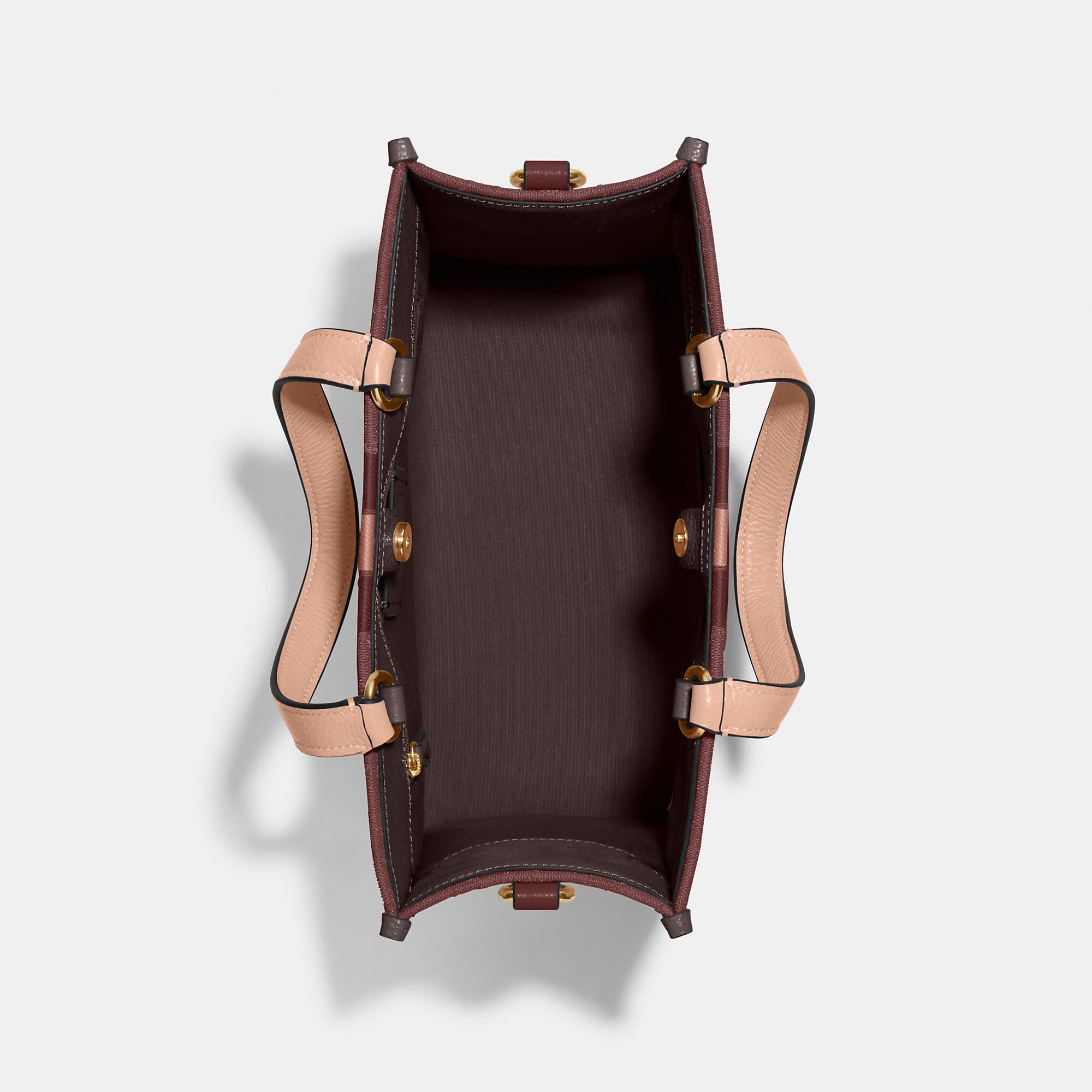 COAthtCH Classic handbags