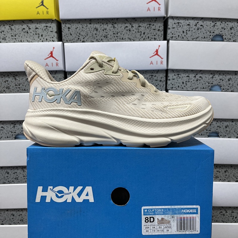 Hoka Clifton 9 Sneakers