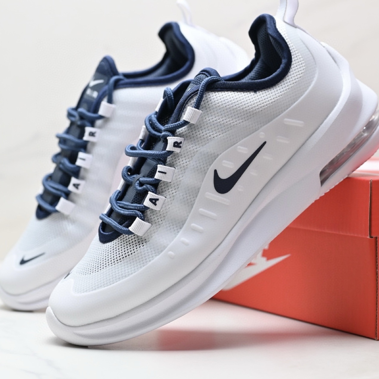 Air Max Axis 5