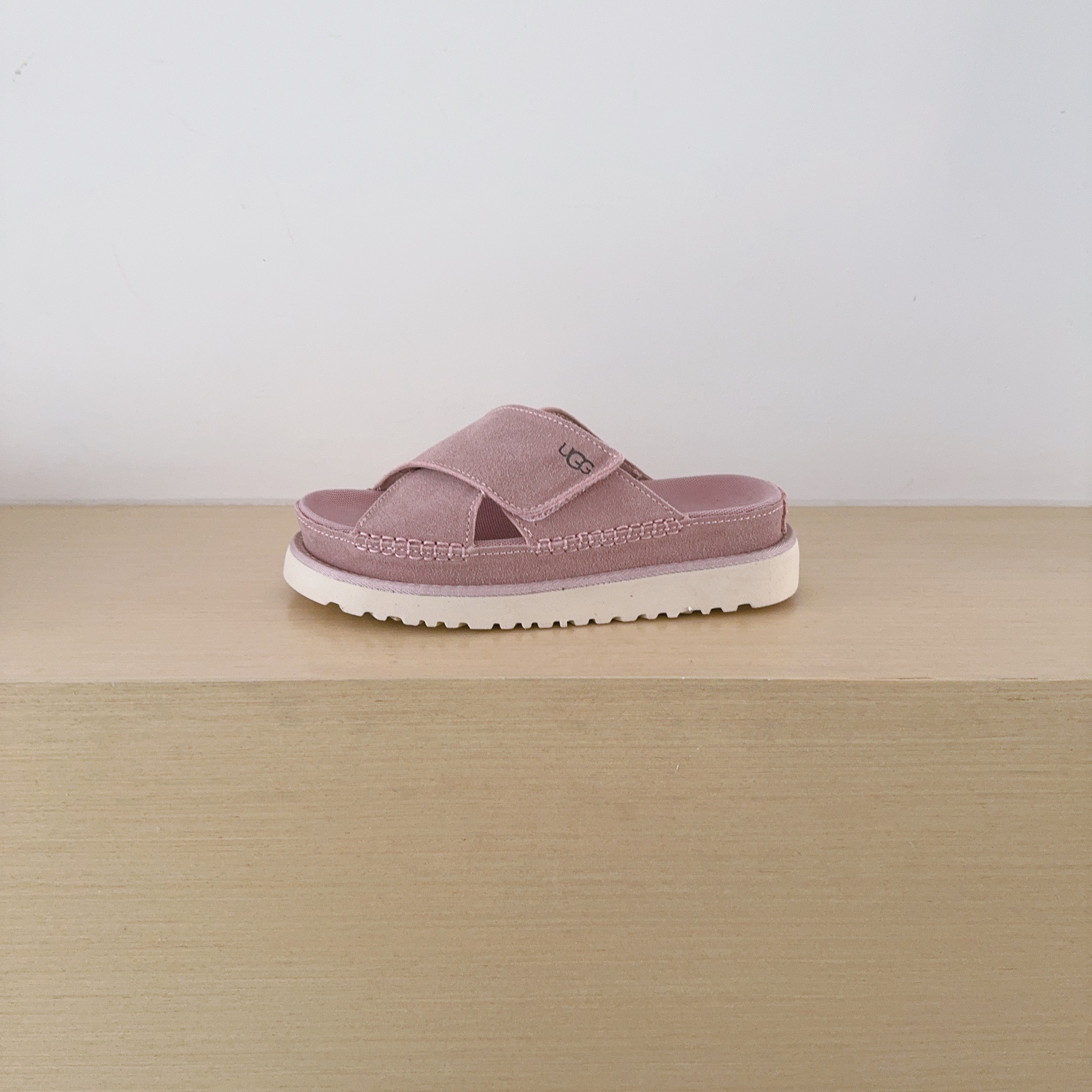 UGG Footwear Style 094