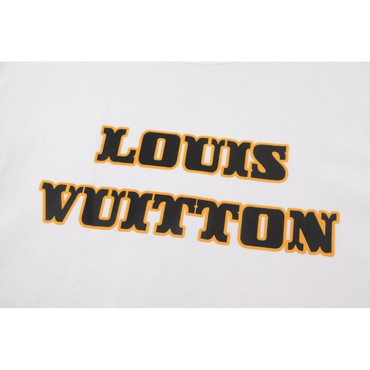 Louis Vuitton T-shirt W2643