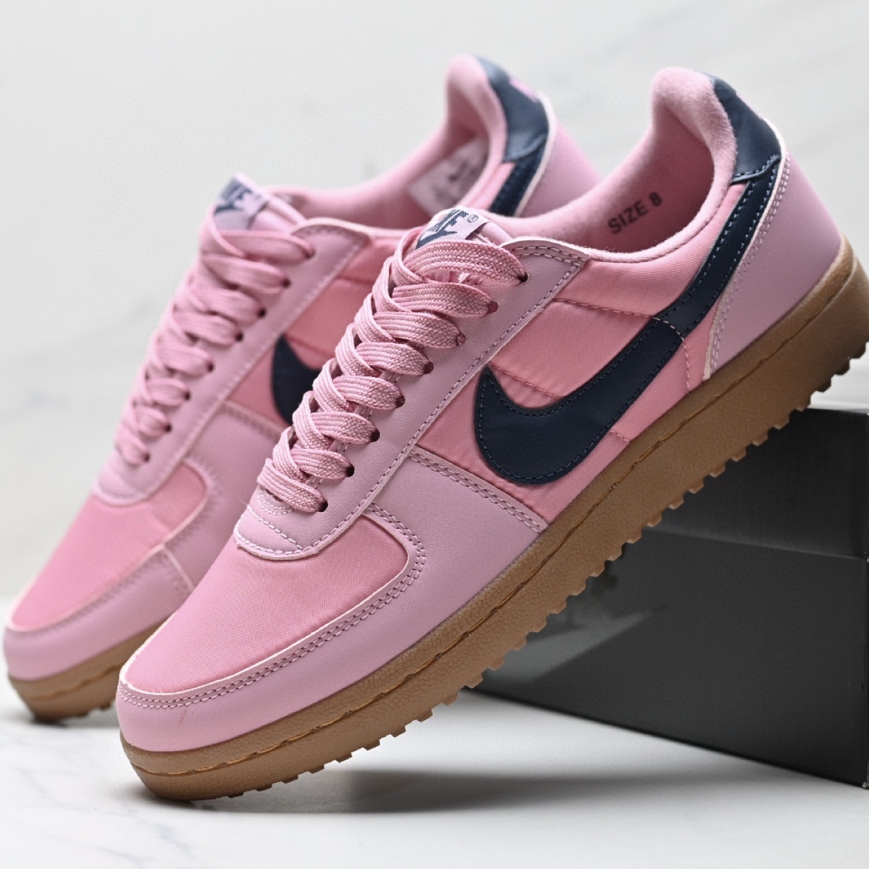 Nike Field General 82