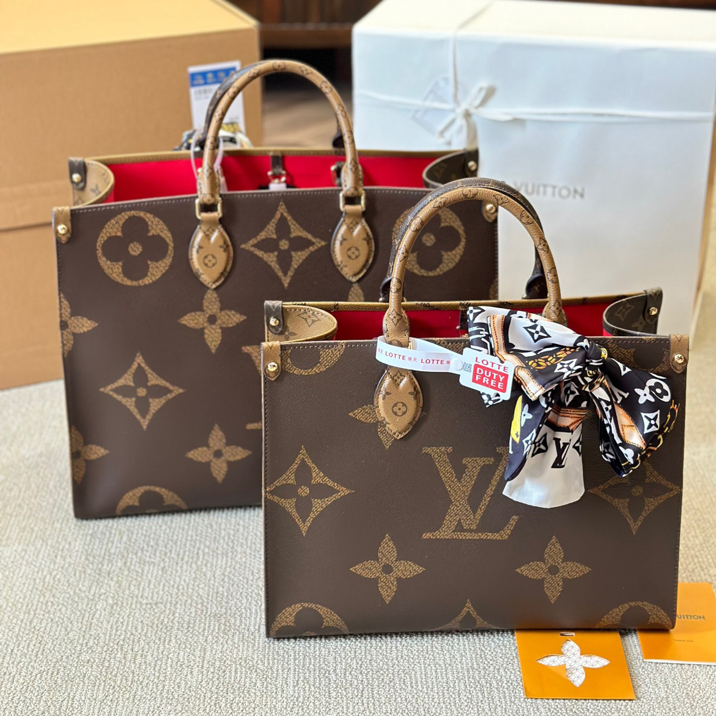 High quality LV A/B onthego TOTE bag