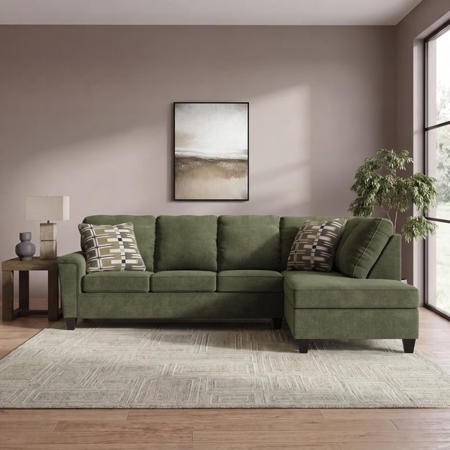 Leeshan 2-Piece Sectional with Chaise