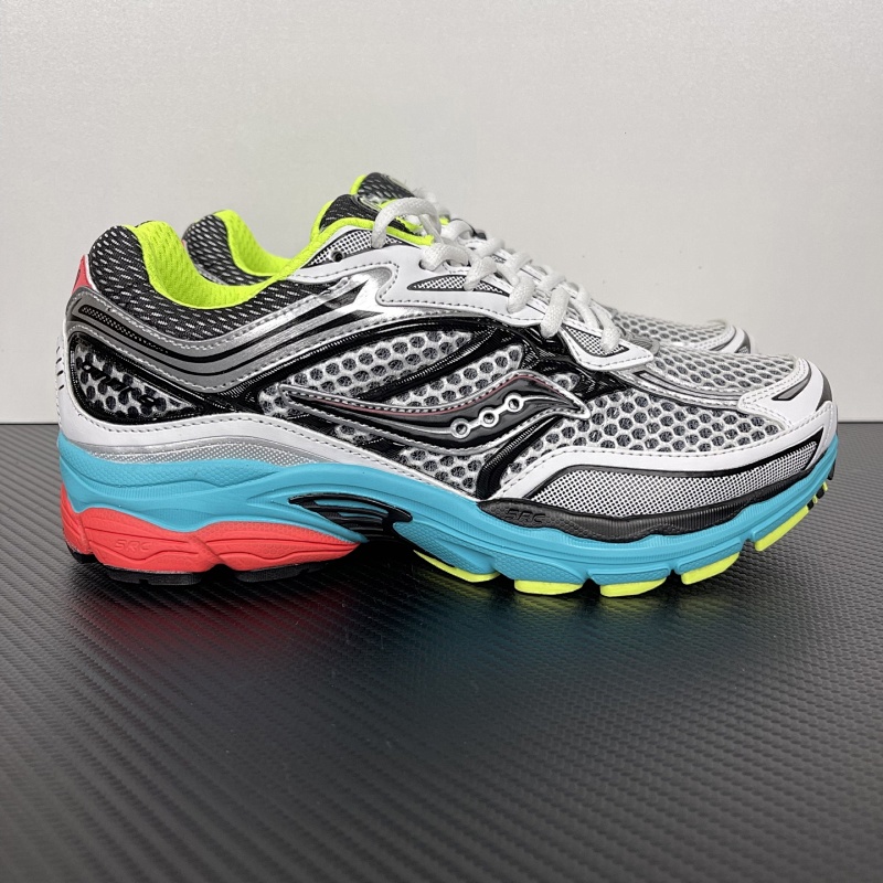 Saucony ProGrid Omni 9