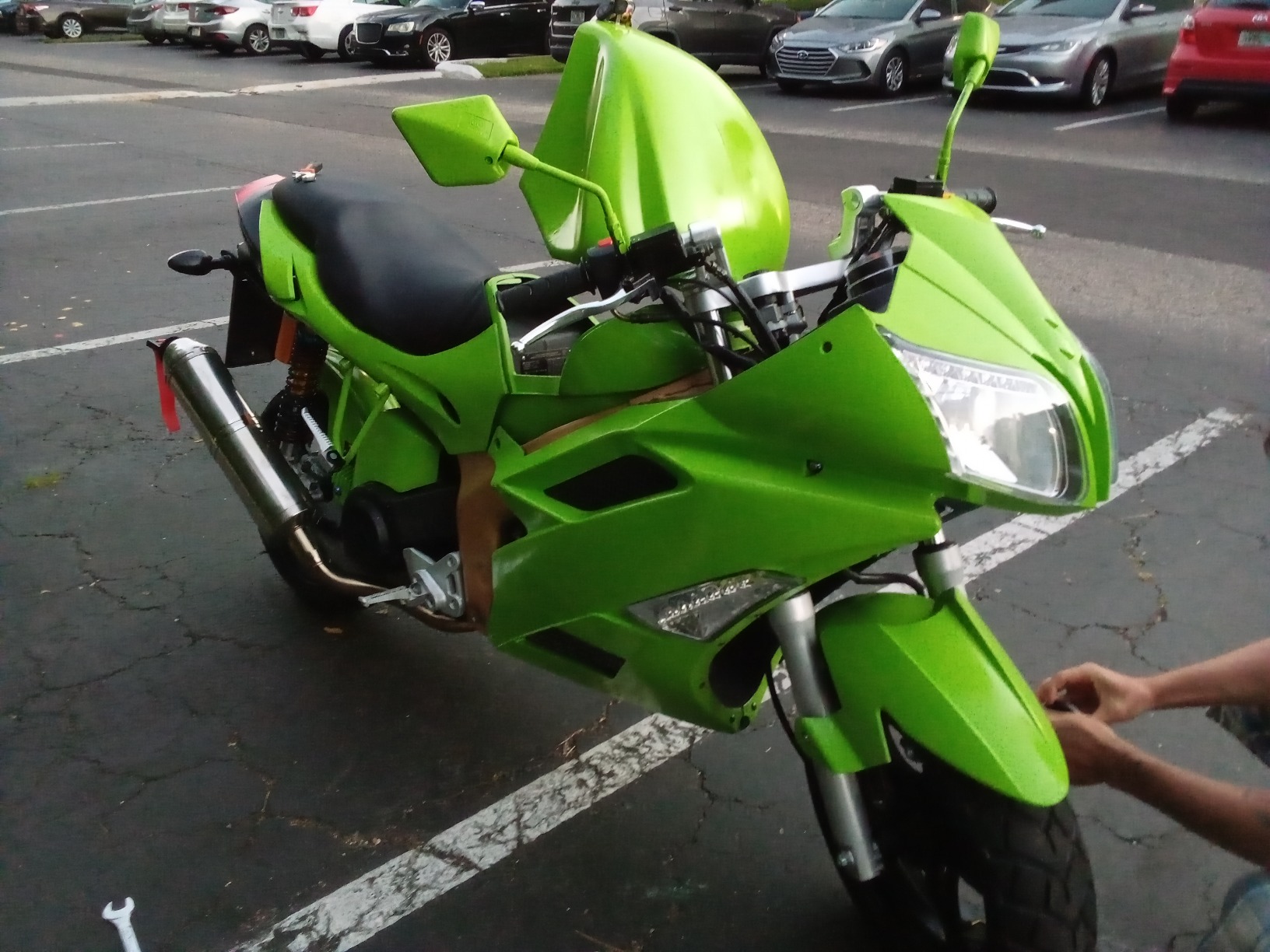 High Power High Speed 150cc Hornet SR 2 Motorcycle Scooter