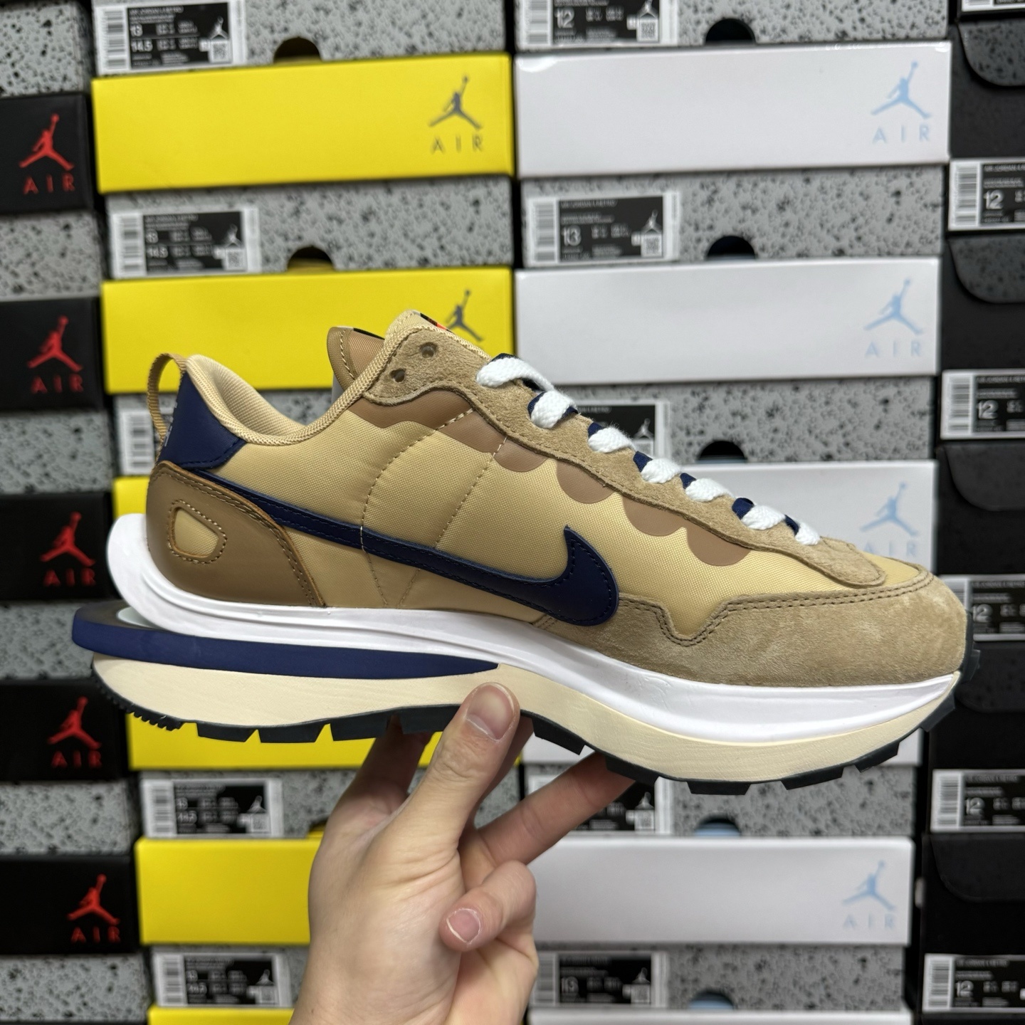 Nike x sacai Sneakers detail 1