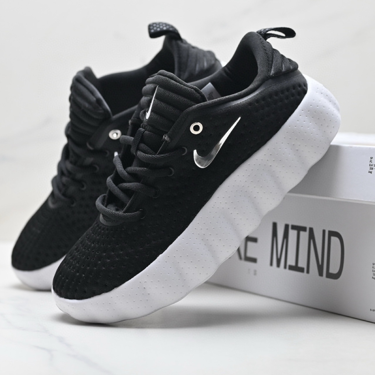 Nike-Mind 002