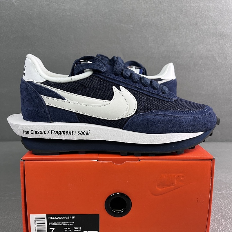Nike x sacai Sneakers