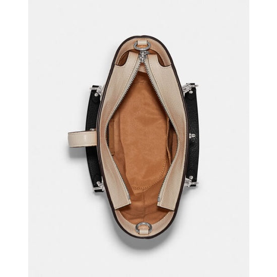 COAthtCH Classic handbags