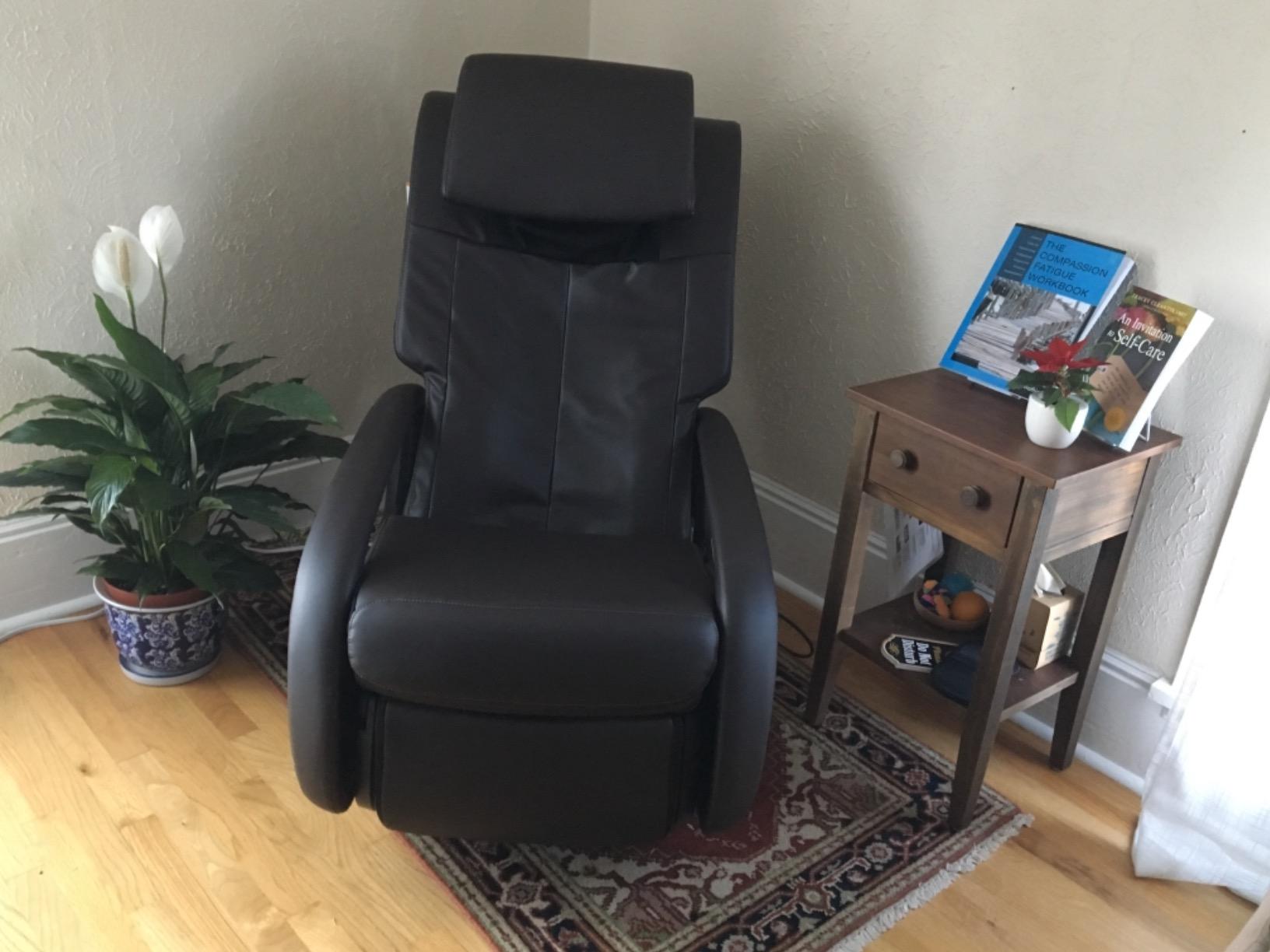 Human Touch WholeBody 7.1 Living Room Recliner Massage Chair