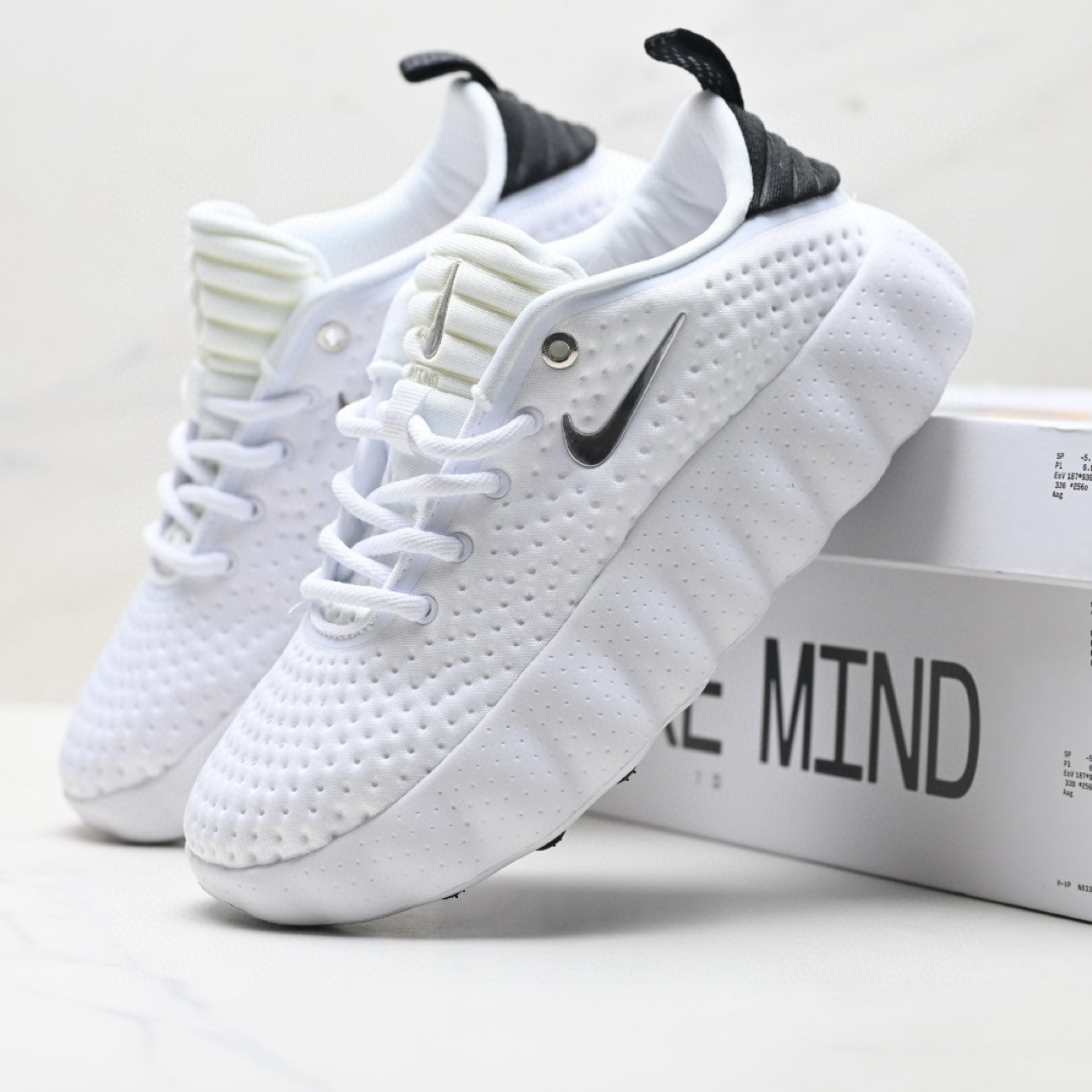 Nike-Mind 002