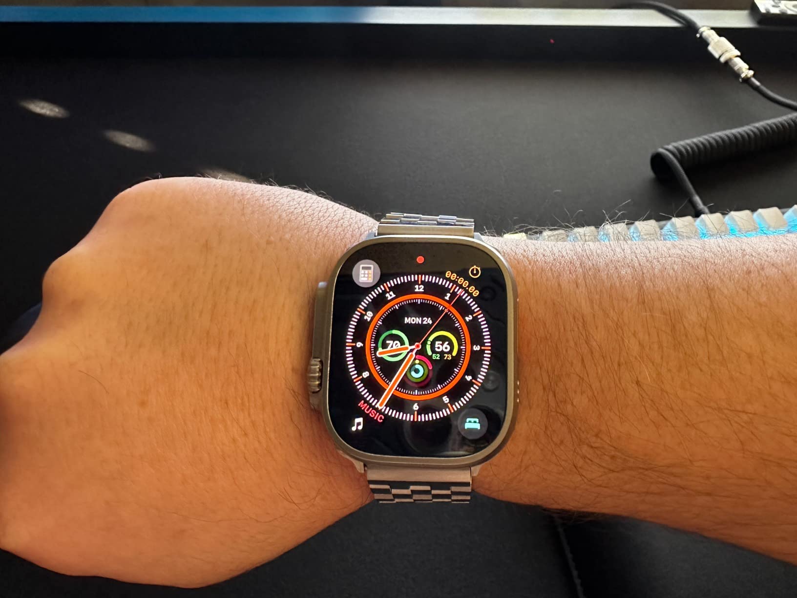 Apple Watch Ultra [GPS + Cellular 49mm] Smart Watch withRugged