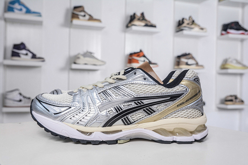 ASICS Running Shoes product