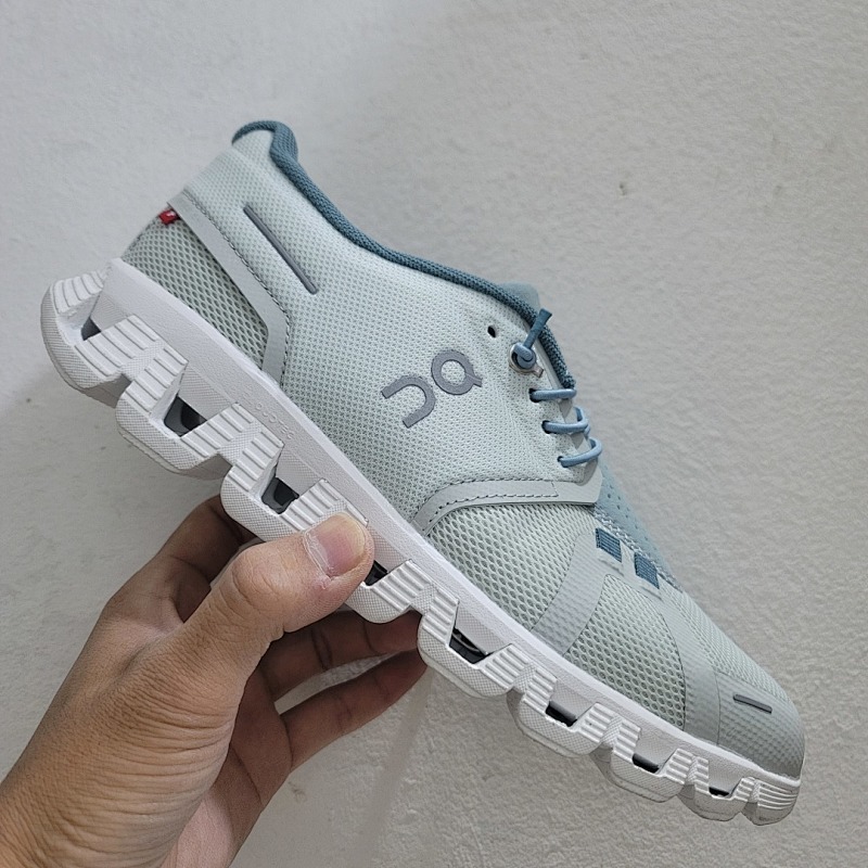On Cloud 5 colour options