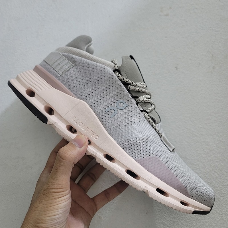 On Cloudnova colour options
