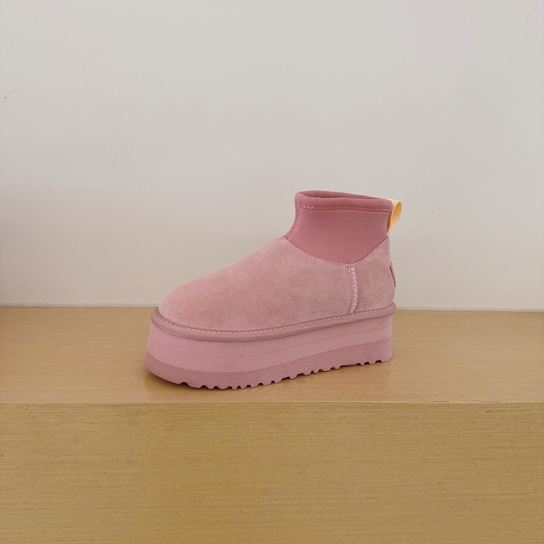 UGG Footwear Style 029