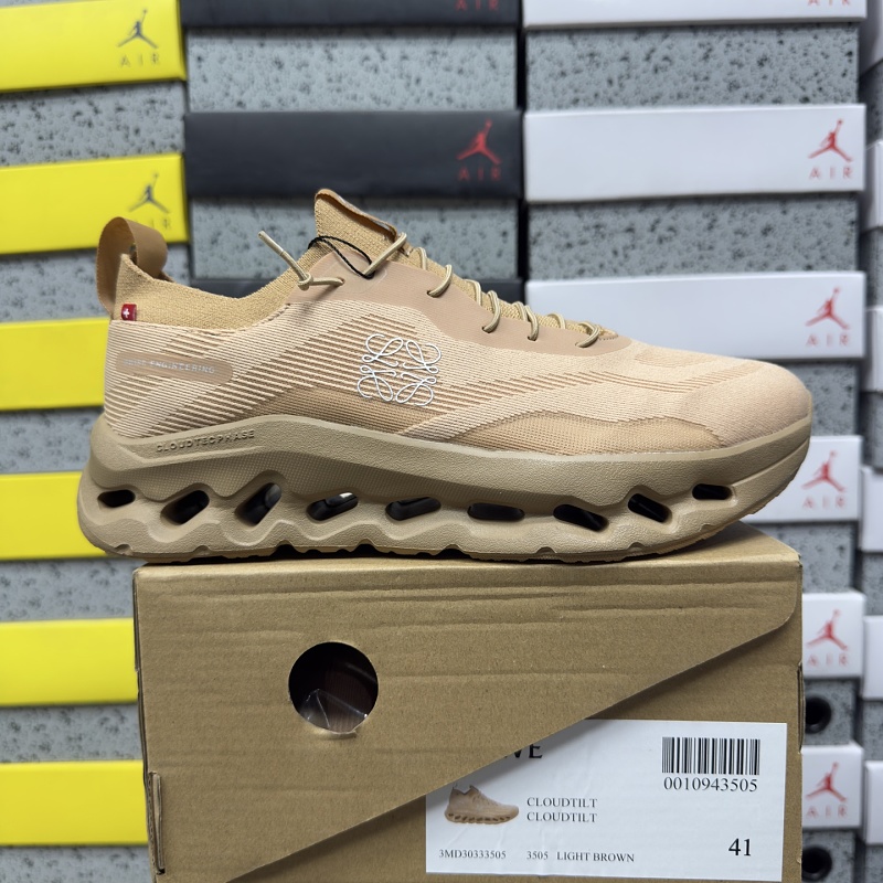 LOEWE x On Collaboration