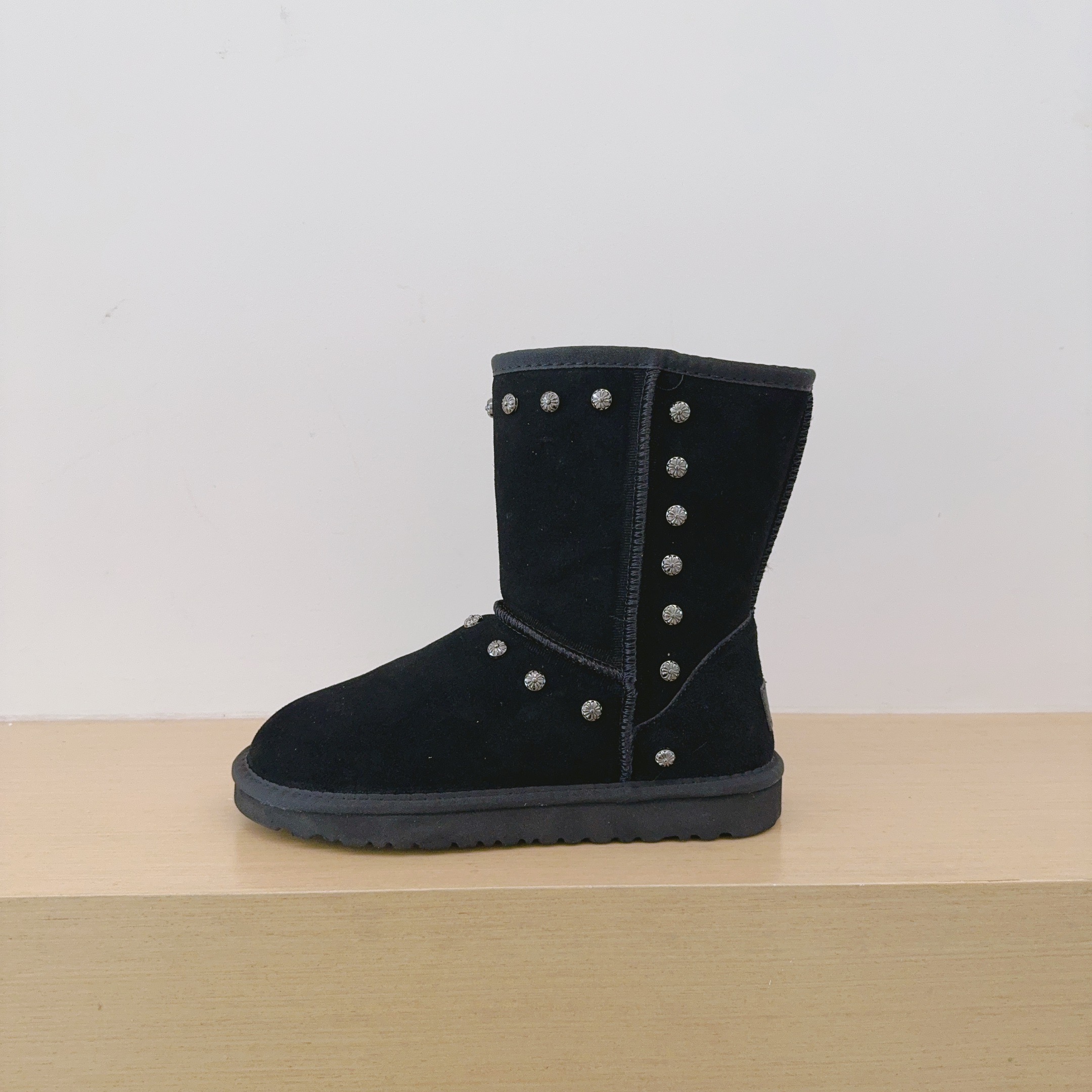 UGG Kids 5825 Mid-Calf Boots Cross Motif