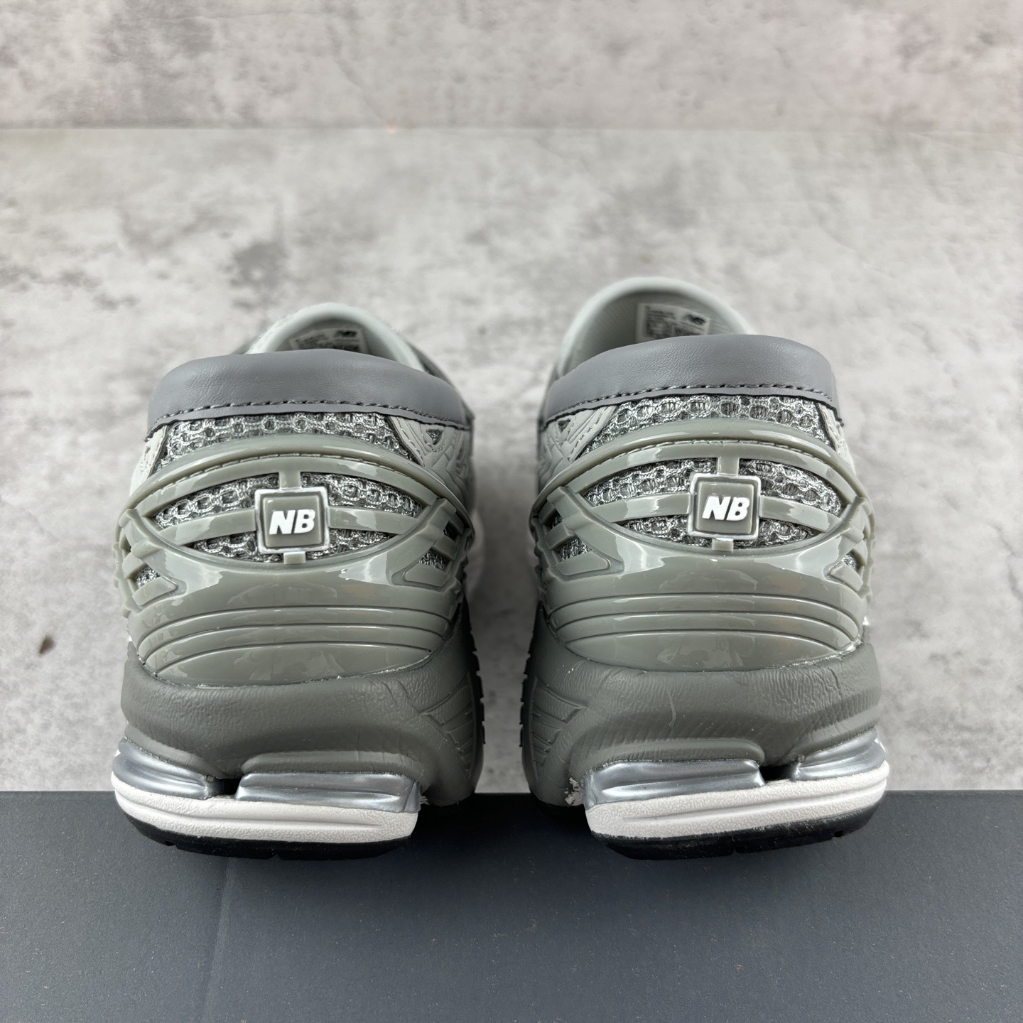 New Balance 1906 Loafer Sneakers detail 1