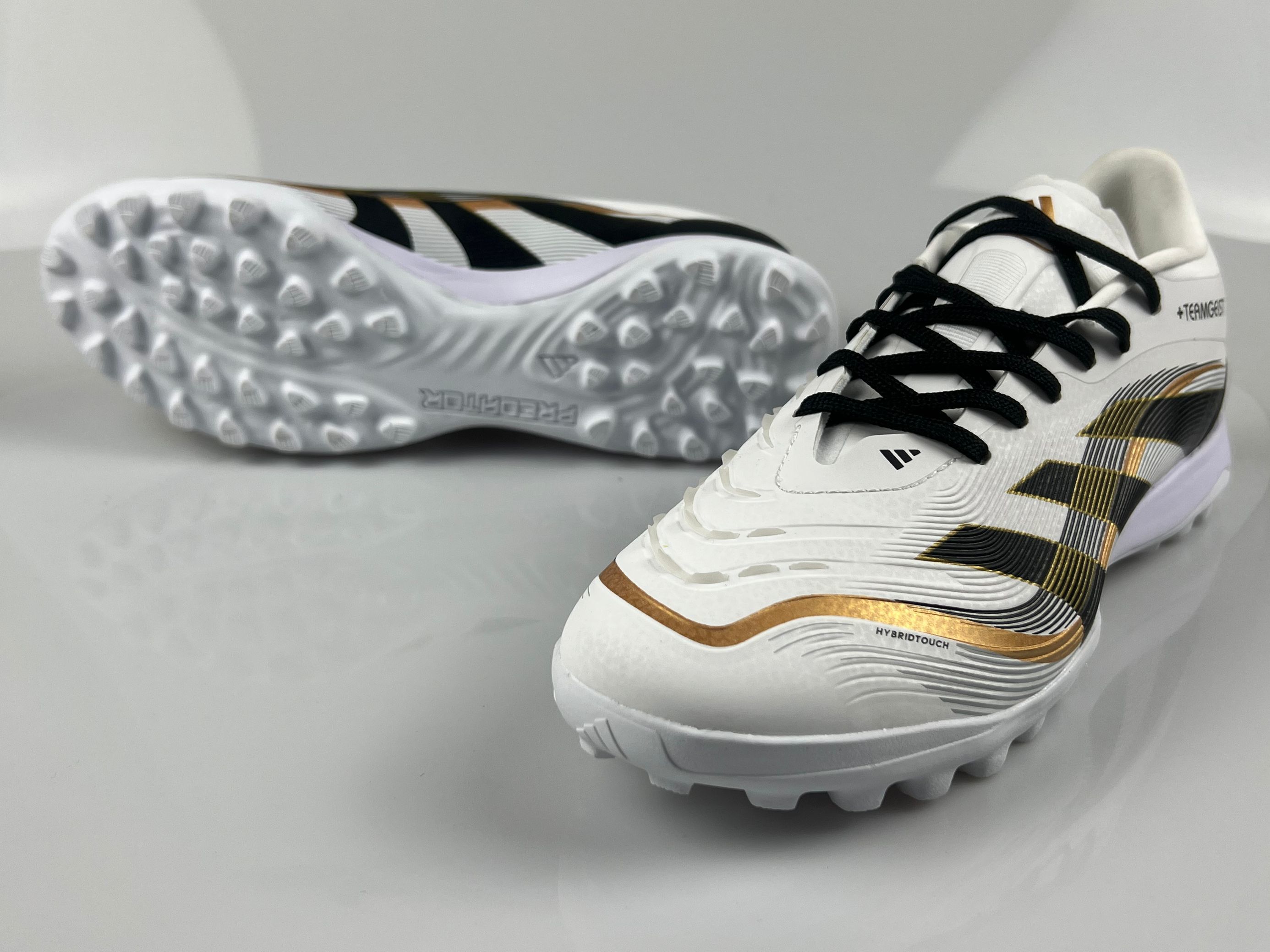 Adidas Predator Elite TF Boots Size: 39-45