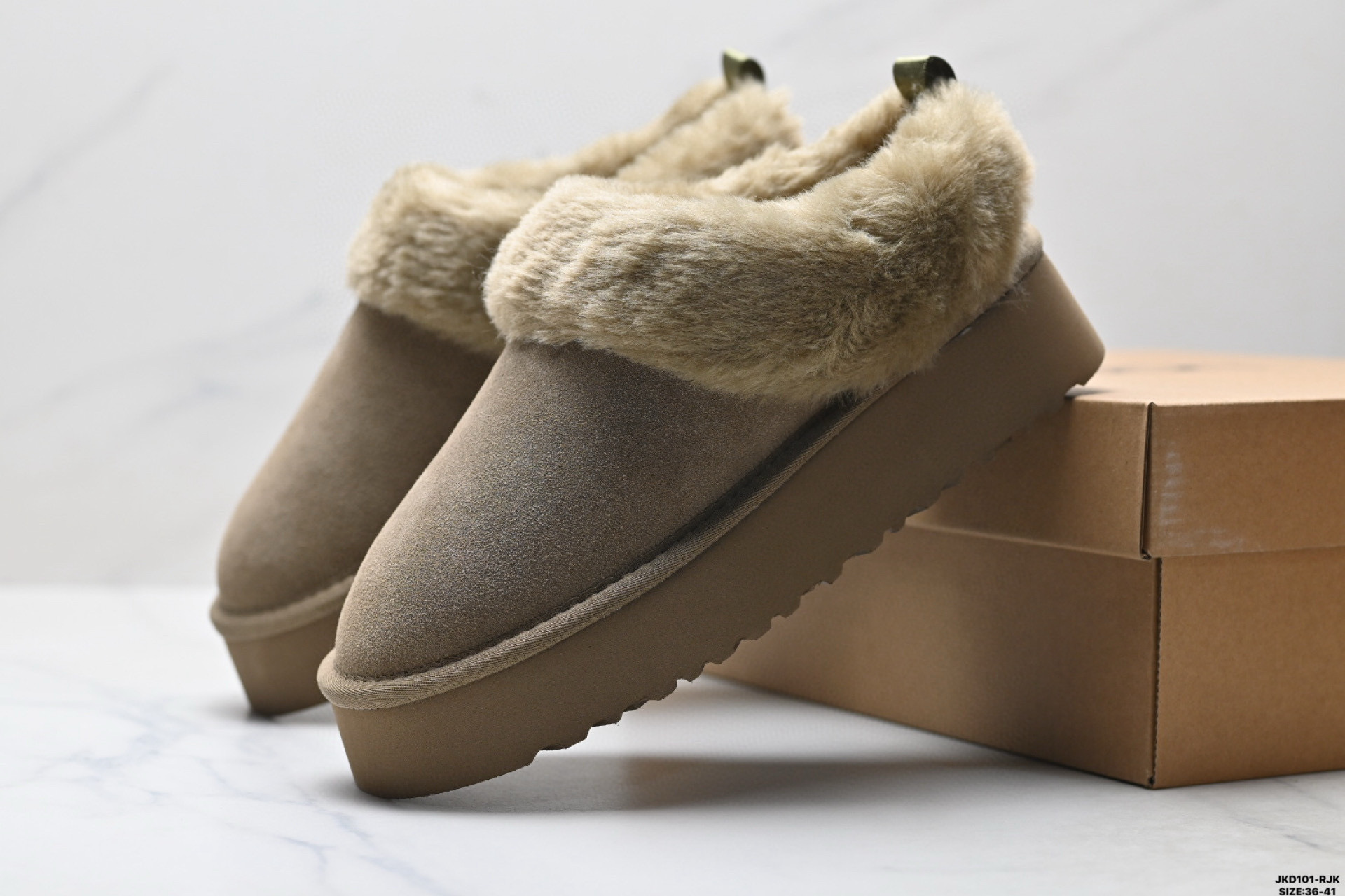 UGG Classic Clear Mini