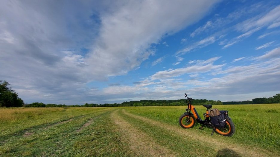 High-quality electric off-road bicycle
