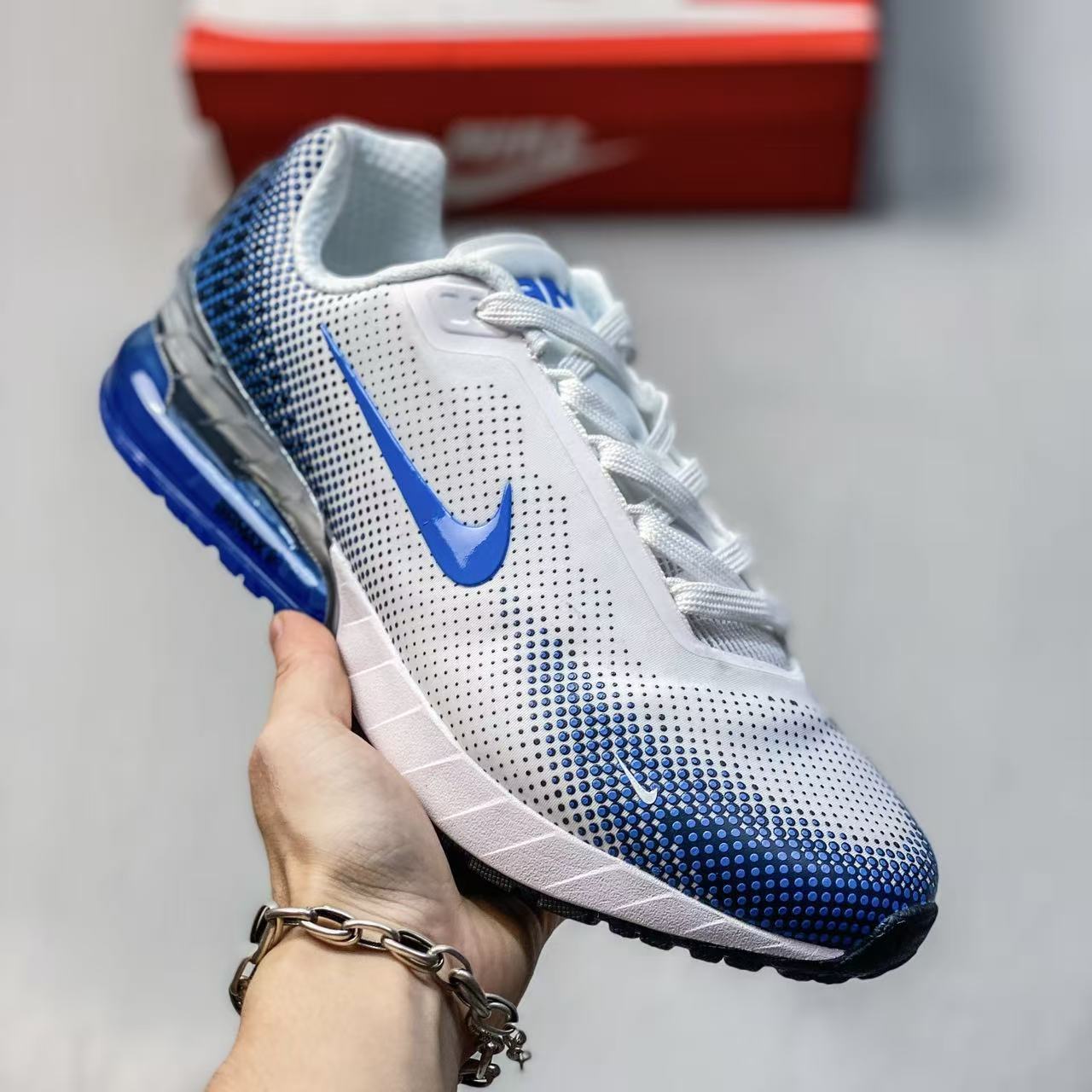 Air Max Phoenix 7