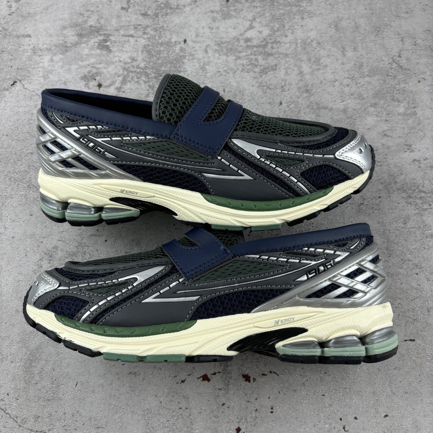 New Balance 1906 Loafer Sneakers detail 3