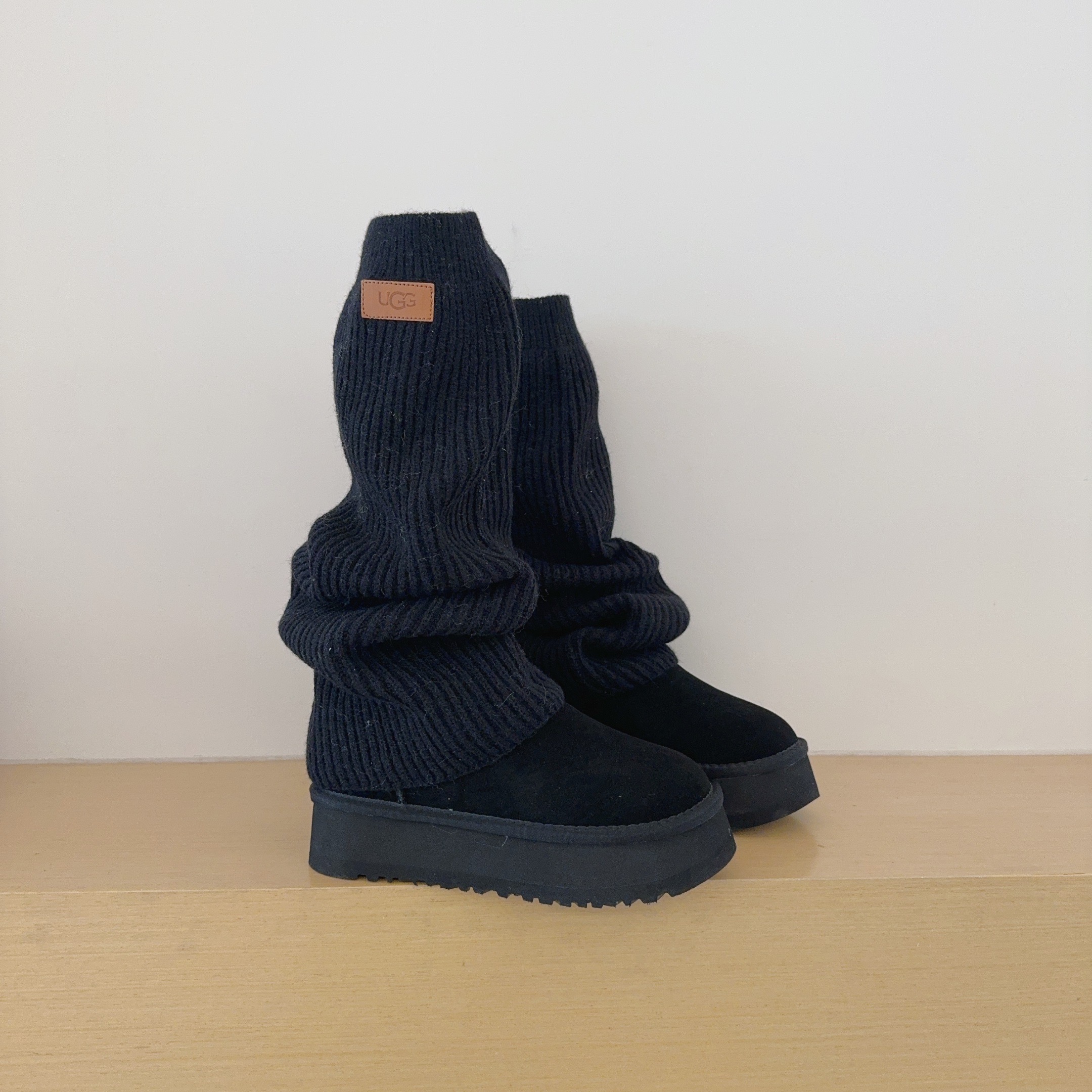 UGG Footwear Style 028