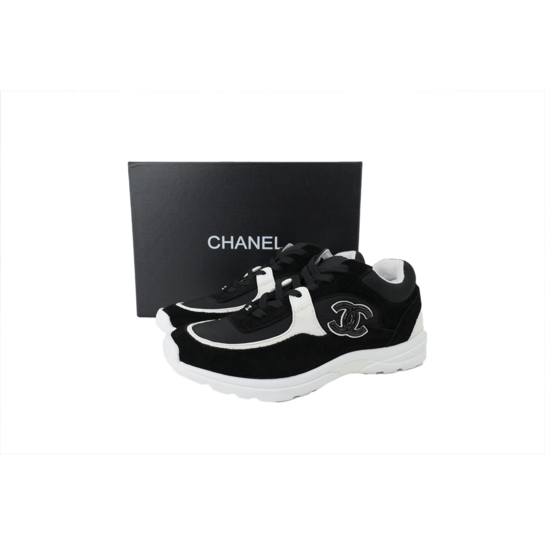 Chanel CC Logo Sneaker White Black