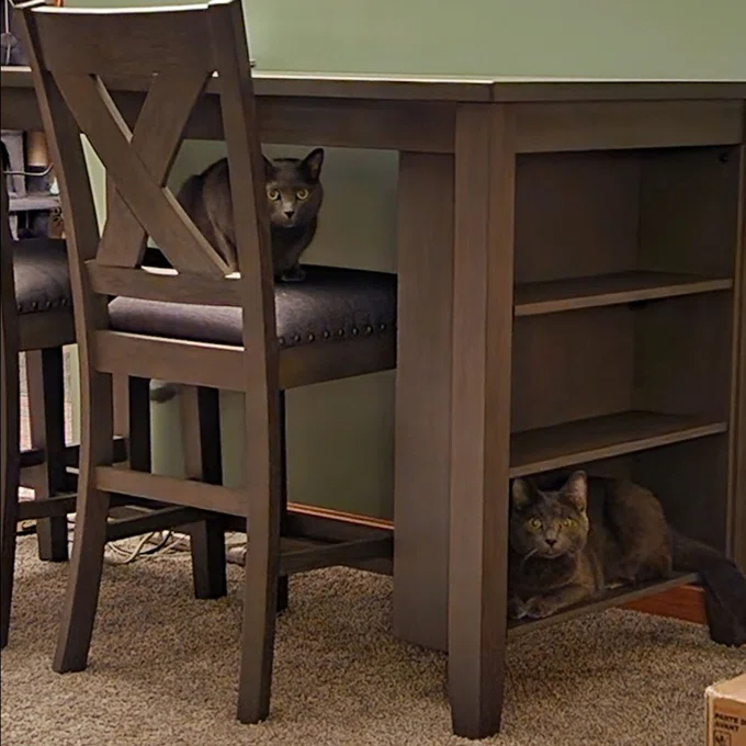 4 - Person Bar Furniture Counter Height Dining Set