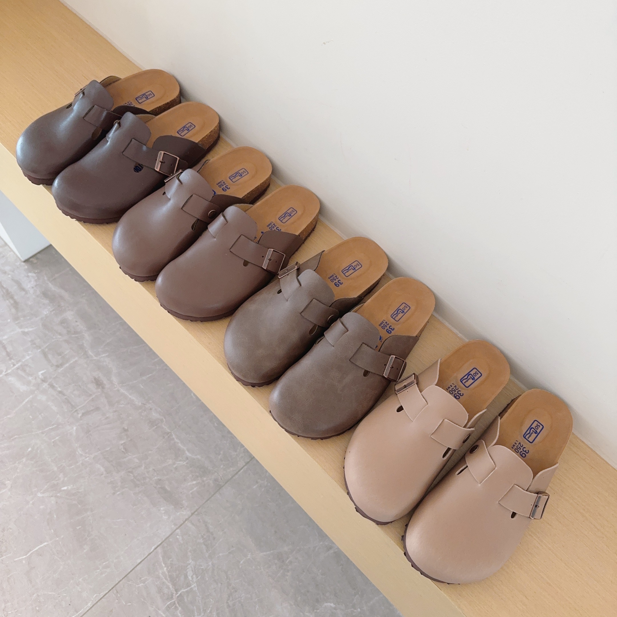 UGG Kids Matte And Gloss Series Birken-Style Clogs Adult And Kids