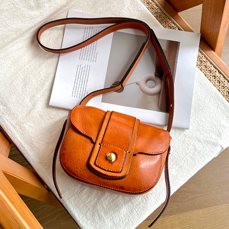 Vintage Leather Saddle Bag