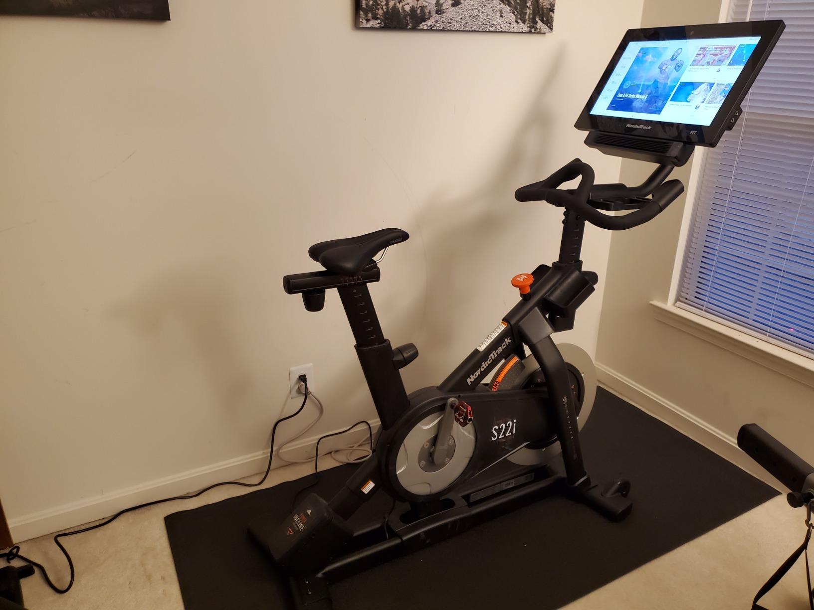 NordicTrack Commercial Studio Cycle