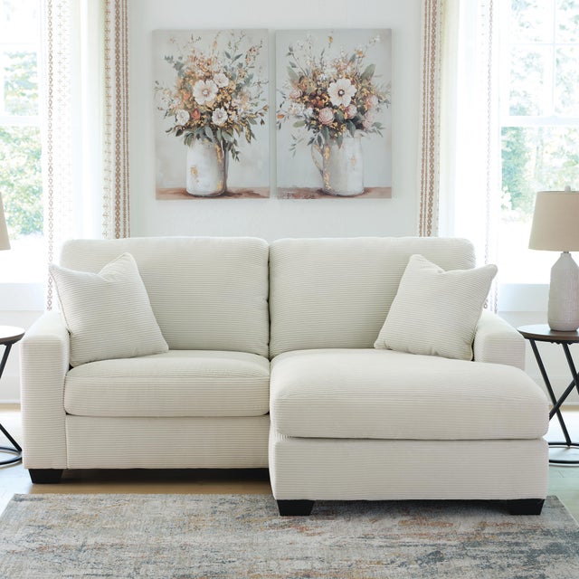 Amesley Sofa Chaise