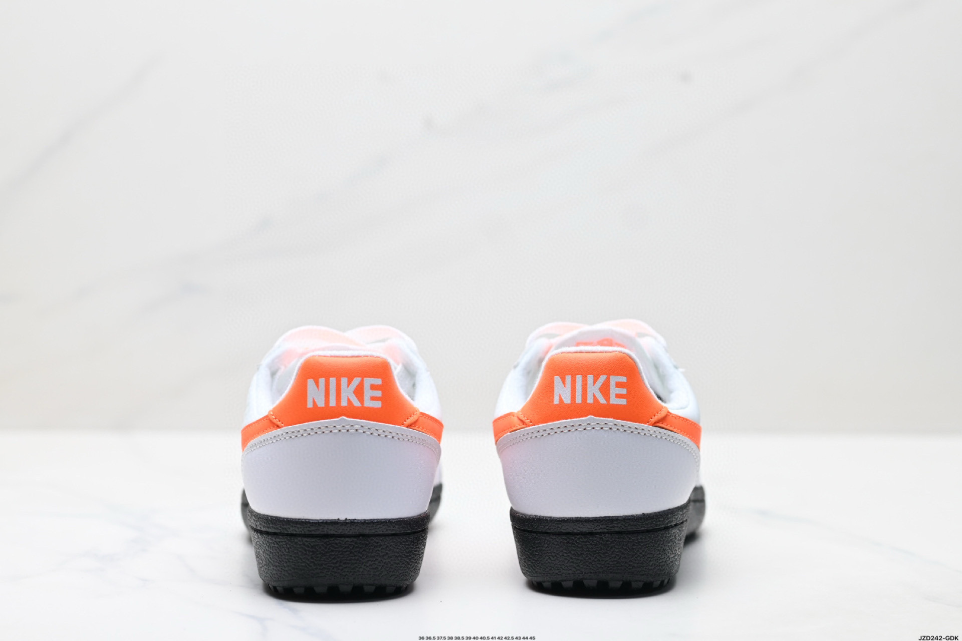 Nike Field General 82